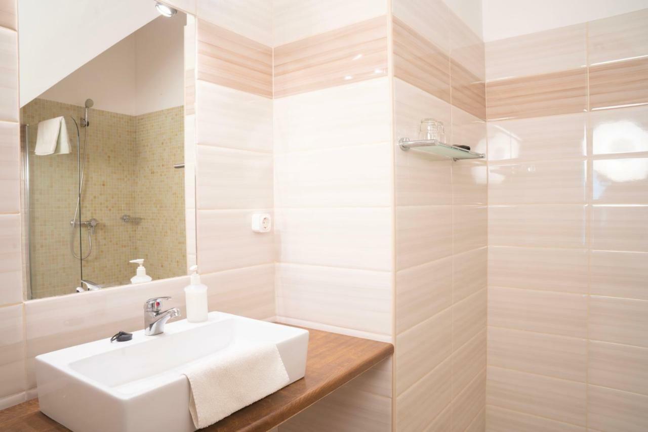 Hotel Szent Istvan Еґер Екстер'єр фото